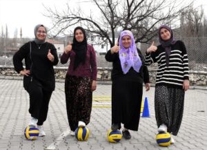 AKSARAY (AA) – ZEKERİYA KARADAVUT – Aksaray'ın Elmacık ve Koçpınar