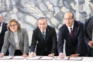 GAZİANTEP (AA) – Gaziantep'te hayırsever aile tarafından, tarımsal üretimin yaygınlaştırılması