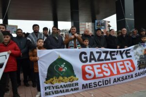 MUŞ (AA) – Muş'ta bir araya gelen vatandaşlar, İsrail ve