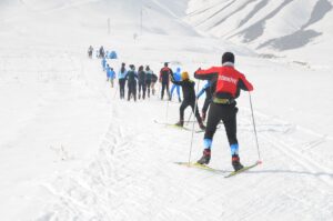 HAKKARİ (AA) – ULAŞ GÜVEN – Türkiye Kayak Federasyonunca Erzurum'da