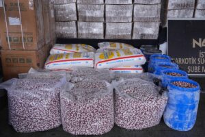 İSTANBUL (AA) – İstanbul'da 11 milyon 225 bin uyuşturucu hapın