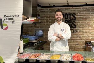 İSTANBUL (AA) – Kansersiz Yaşam Derneğinin düzenlediği etkinlikte kanser tedavisi