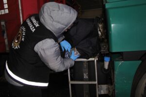 EDİRNE (AA) – Kapıkule Sınır Kapısı'nda gümrük muhafaza ekiplerince gerçekleştirilen