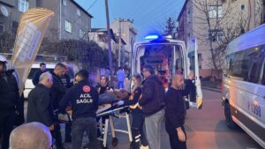 KOCAELİ (AA) – Kocaeli'nin Gebze ilçesinde otomobilin çarpması sonucu yaralanan