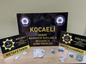 KOCAELİ (AA) – Kocaeli'de düzenlenen uyuşturucu operasyonunda gözaltına alınan 11