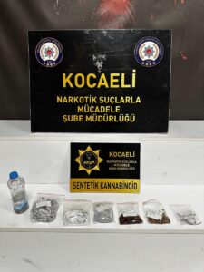 KOCAELİ (AA) – Kocaeli'de düzenlenen uyuşturucu operasyonunda gözaltına alınan 12