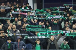 - Kocaelispor: 3 - Siltaş Yapı Pendikspor: 0