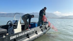 ISPARTA (AA) – İSMAİL KUZ – Isparta'da Eğirdir Su Ürünleri