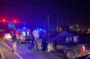 MUĞLA (AA) – Muğla'nın Yatağan ilçesinde otomobil ile pikabın çarpışması