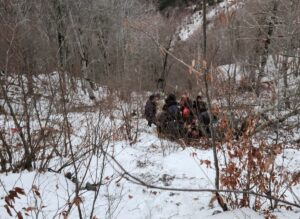 OSMANİYE (AA) – Osmaniye'nin Düziçi ilçesinde otomobilin uçuruma yuvarlanması sonucu