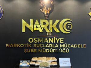 OSMANİYE (AA) – Osmaniye'de uyuşturucu satıcılarına yönelik operasyonda yakalanan 5