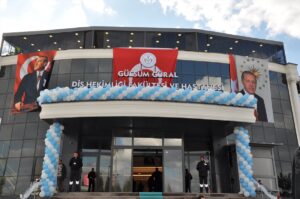 - "Sağlık hizmeti, altyapısı, insan gücü anlamında Cumhurbaşkanımızın desteğiyle Türkiye,