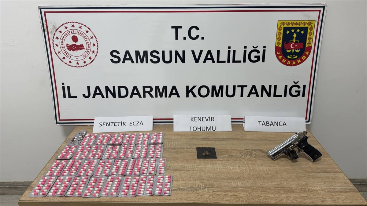Samsun'da uyuşturucu operasyonlarında 3 zanlı yakalandı