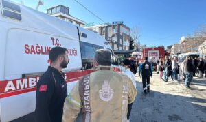 - Yangında dumandan etkilenen 2'si çocuk 6 kişi hastanede tedavi