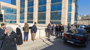 SİİRT (AA) – Siirt'te bir inşaatın 7'nci katından düşen işçi