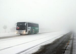 SİVAS (AA) – Sivas'ta etkili olan kar yağışı kent merkezini