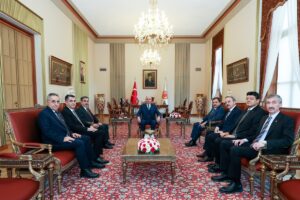 TBMM (AA) – TBMM Başkanı Numan Kurtulmuş, Türkiye Kamu-Sen Genel