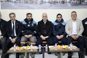 - "Zor şartlarda görev yaparken ekonomik sıkıntı olduğu zaman dünyanın