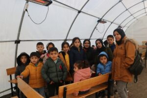 KİLİS (AA) – İç savaş nedeniyle Türkiye'ye sığınan Suriyelilerin 61