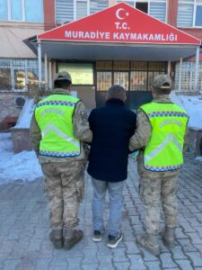 VAN (AA) – Van'ın Muradiye ilçesinde "cinsel istismar" suçundan 2