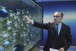 - Gelecek 3 gün boyunca İstanbul ve Ankara'da kar yağışı