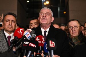 İSTANBUL (AA) – Zafer Partisi Sözcüsü Azmi Karamahmutoğlu, partilerinin Genel