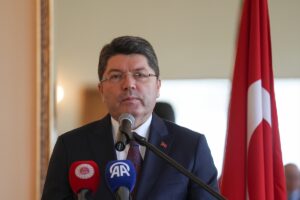 ANKARA (AA) – Adalet Bakanı Yılmaz Tunç, "Bulgaristan ile karşılıklı