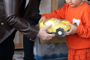 AĞRI (AA) – Ağrı'nın köylerindeki öğrenciler, İbrahim Çeçen Vakfınca hayata