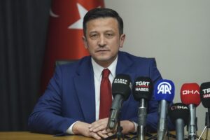 - AK Parti Tanıtım ve Medya Başkanı Dağ, görevini Acar'a