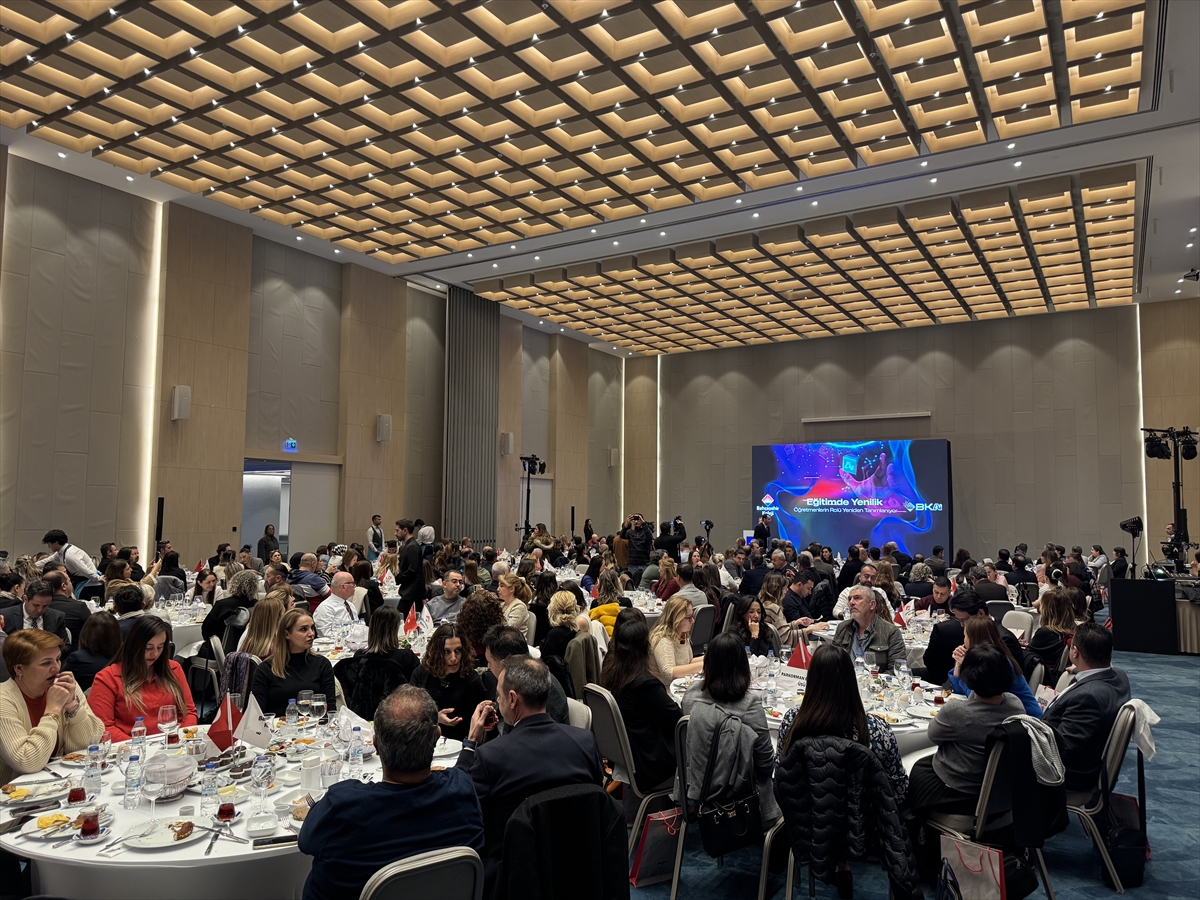 Antalya'da “Eğitimde Yapay Zekanın ABC'si” konferansı düzenlendi
