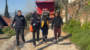 ANTALYA (AA) – Antalya'nın Kepez ilçesinde müstakil evde çıkan yangın