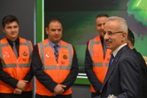 ANKARA (AA) – Ulaştırma ve Altyapı Bakanı Abdulkadir Uraloğlu, karla