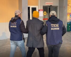 BALIKESİR (AA) – Balıkesir'de terör örgütü DEAŞ'a yönelik operasyonda 4