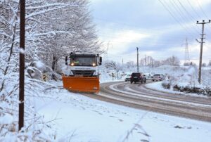 BARTIN/ZONGULDAK/SAKARYA (AA) – Bartın, Zonguldak ve Sakarya'da kar nedeniyle kapanan