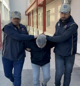 ADANA (AA) – Batman’da hakkında 7,5 yıl kesinleşmiş hapis cezası