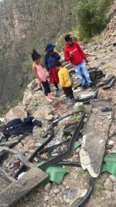 BOGOTA (AA) – Güney Amerika ülkesi Bolivya'da, yolcu otobüsünün 800