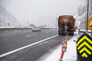 BOLU/DÜZCE (AA) – D-100 kara yolu ve Anadolu Otoyolu'nun Bolu