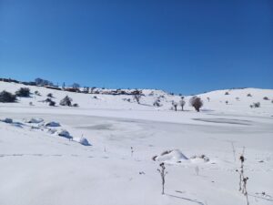 BOLU (AA) – Bolu'nun Yeniçağa ve Dörtdivan ilçelerinde bulunan göl