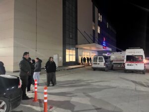 BURDUR (AA) – Burdur'da otomobilin çarptığı yaya kaldırıldığı hastanede hayatını