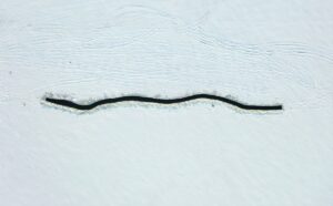 KARS (AA) – Türkiye Snowboard şampiyonu Süleyman Atlı, buzla kaplı