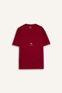 - DeFacto, hem kadınlara hem de erkeklere şıklık ve rahatlığı