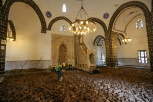 DİYARBAKIR (AA) – Kahramanmaraş merkezli 6 Şubat 2023'teki depremlerden etkilenen