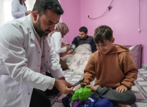 DİYARBAKIR (AA) – OSMAN BİLGİN – Diyarbakır'da sağlık ekipleri kırsalda