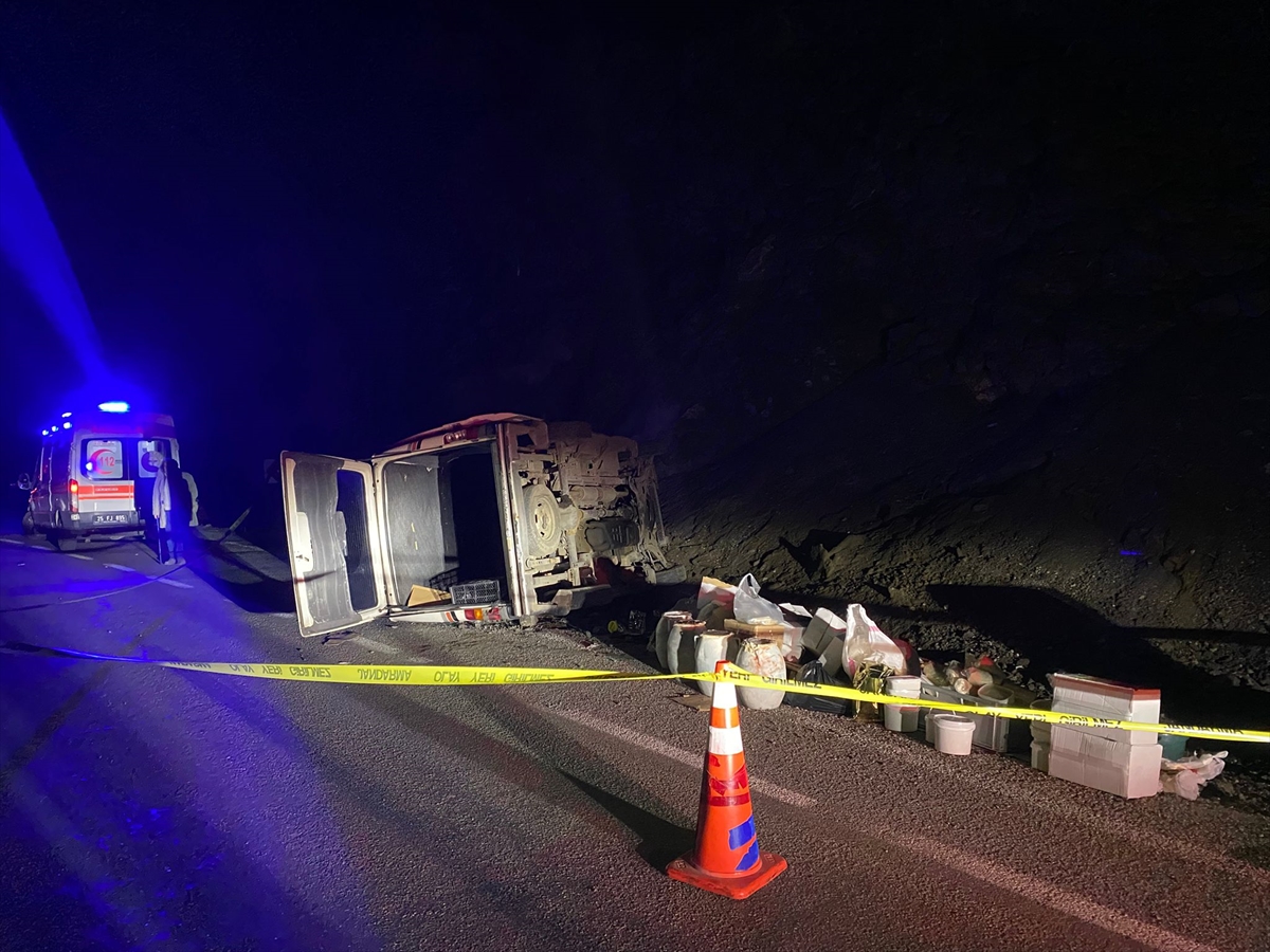 Erzurum'da aynı mevkideki iki ayrı kazada 1 kişi öldü, 4 kişi yaralandı