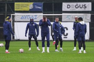 İSTANBUL (AA) – UEFA Avrupa Ligi play-off turu ilk maçında