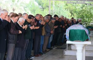 İZMİR (AA) – İzmir'de 83 yaşında vefat eden gazeteci Ömür