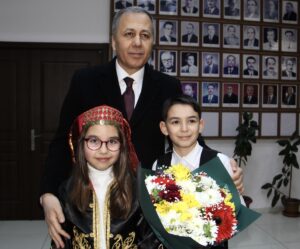 SİNOP (AA) – İçişleri Bakanı Ali Yerlikaya, Sinop Valiliğini ziyaret