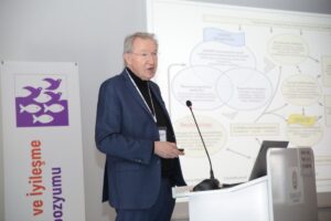 İSTANBUL (AA) – İstanbul'da düzenlenen "Bağımlılık ve İyileşme Sempozyumu"nda, dünyanın