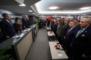 İZMİR (AA) – İYİ Parti Genel Başkanı Müsavat Dervişoğlu, İzmir'de