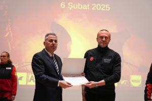 İZMİR (AA) – İzmir'de 6 Şubat 2023'teki Kahramanmaraş merkezli depremlerde